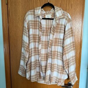 American Eagle Plaid Shacket in White and Tan